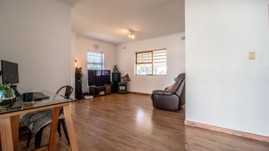 To Let 1 Bedroom Property for Rent in Edgemead Western Cape